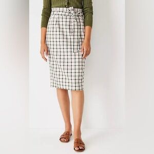 Ann Taylor Plaid Paperbag Pencil Skirt Lined | Women Size 14